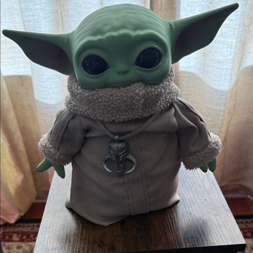 Star Wars Green and Gray Baby Yoda Figure